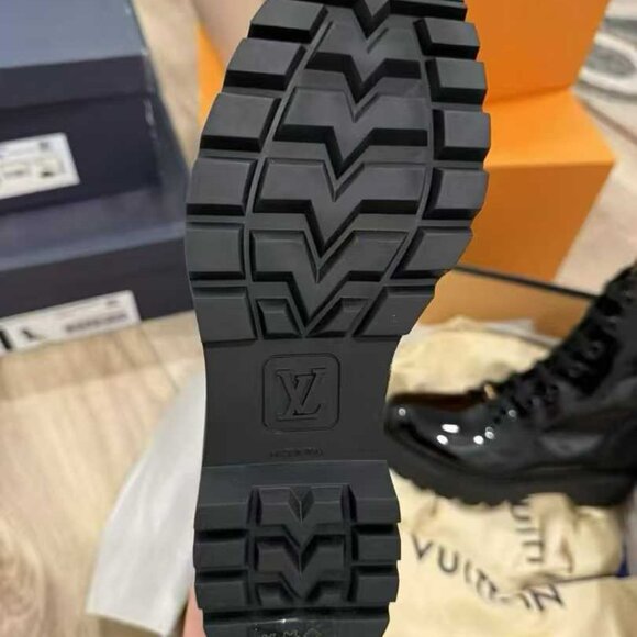 NIB Authentic Louis Vuitton  Patent Territory Flat Ranger Boots 37 Black - Picture 5 of 10